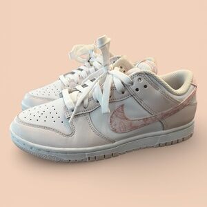 W Nike Dunk Low